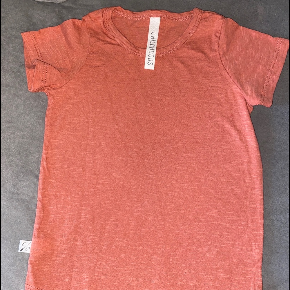 Childhoods faded red basic tee